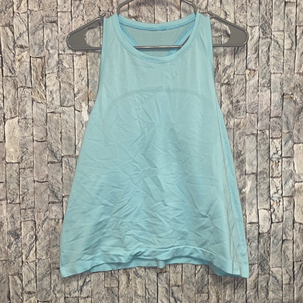 Lululemon Swiftly Tech Racerback 2.0 Race Length
Icing Blue / Icing Blue 14